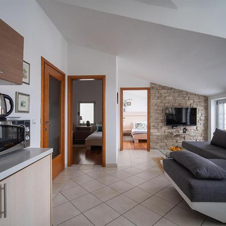 Apartments Valbruna Ровин Екстериор снимка