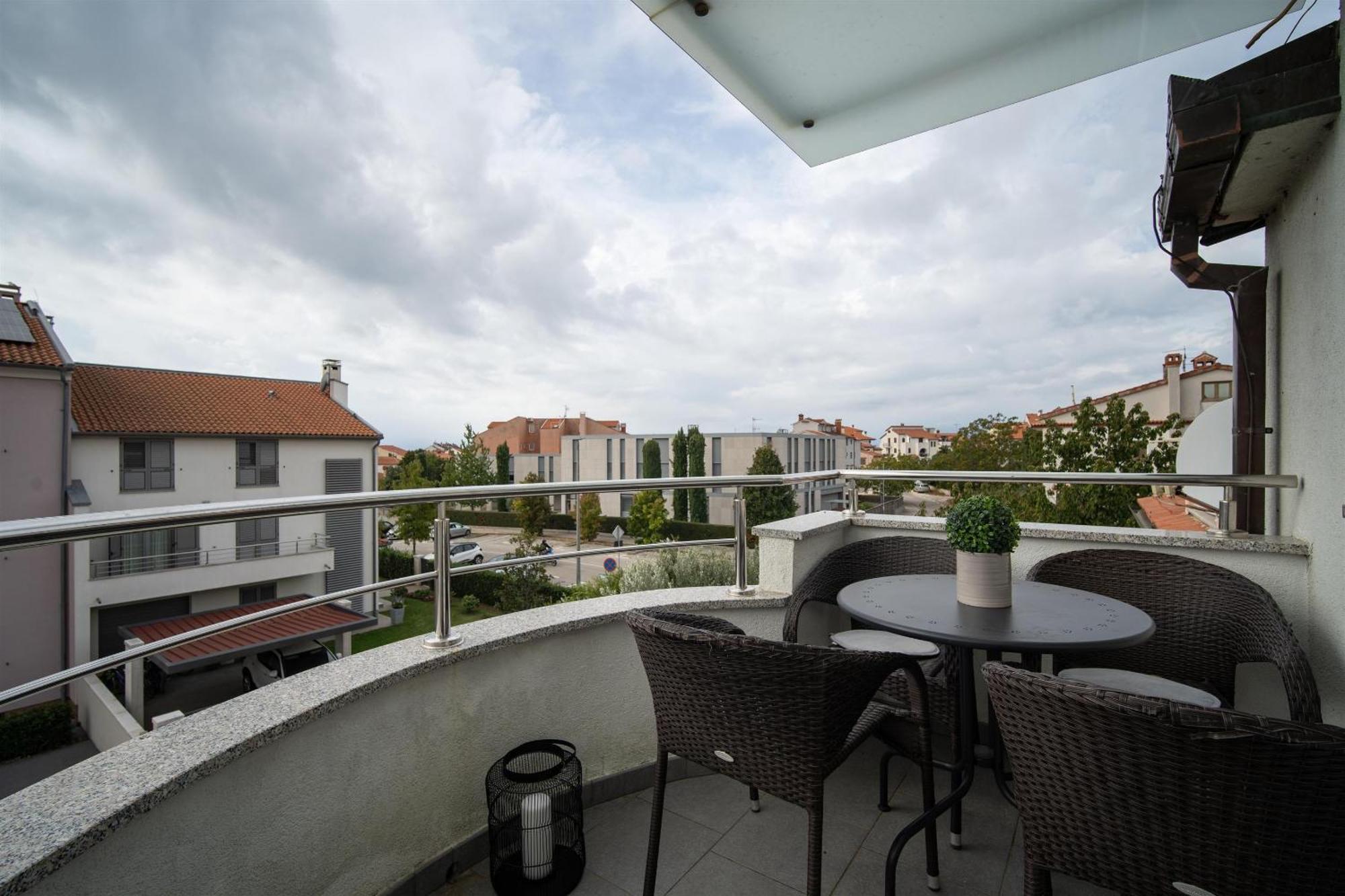 Apartments Valbruna Ровин Екстериор снимка