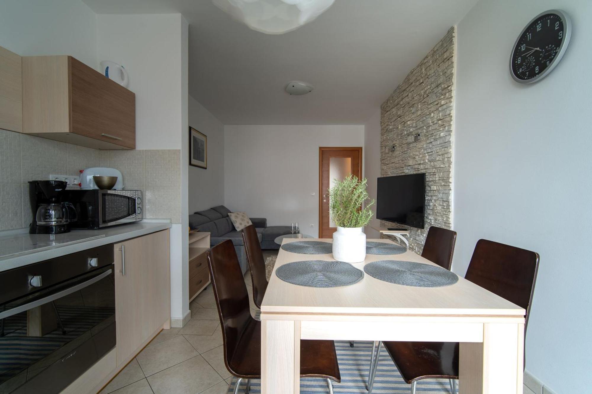 Apartments Valbruna Ровин Екстериор снимка