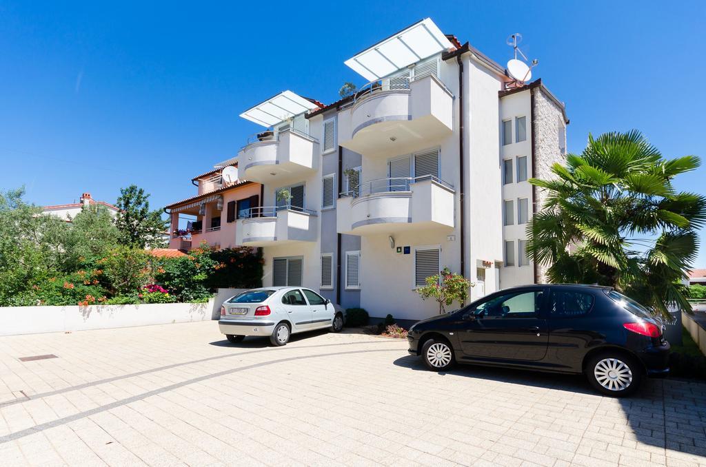 Apartments Valbruna Ровин Екстериор снимка