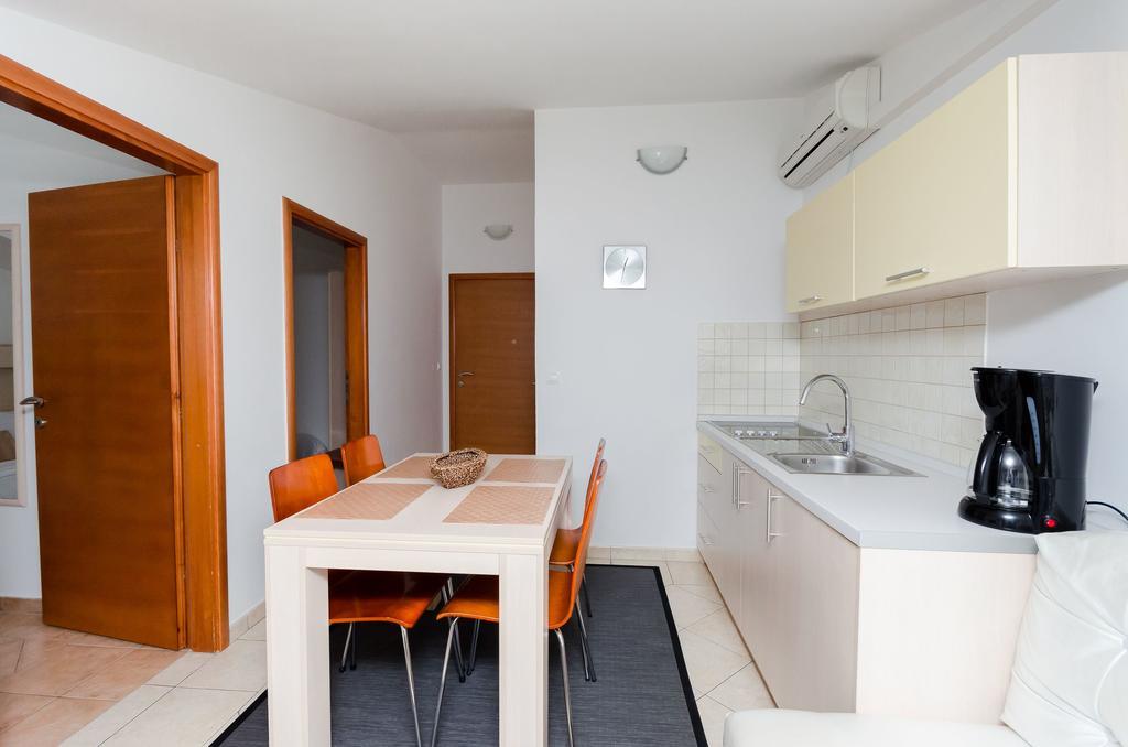 Apartments Valbruna Ровин Екстериор снимка