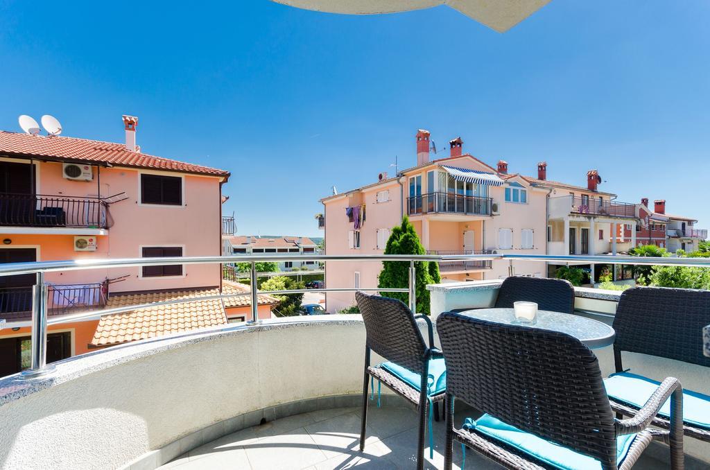 Apartments Valbruna Ровин Екстериор снимка